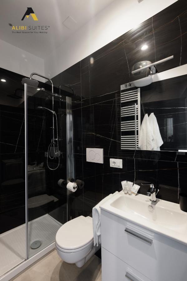 Alibi Suites Suite Museum: Gioiello Con Vista Sul Museo Archeologico Nazionale, Letto E Doccia Con Cromoterapia, Smart Tv, Wifi E A/C Ruvo di Puglia Exterior foto